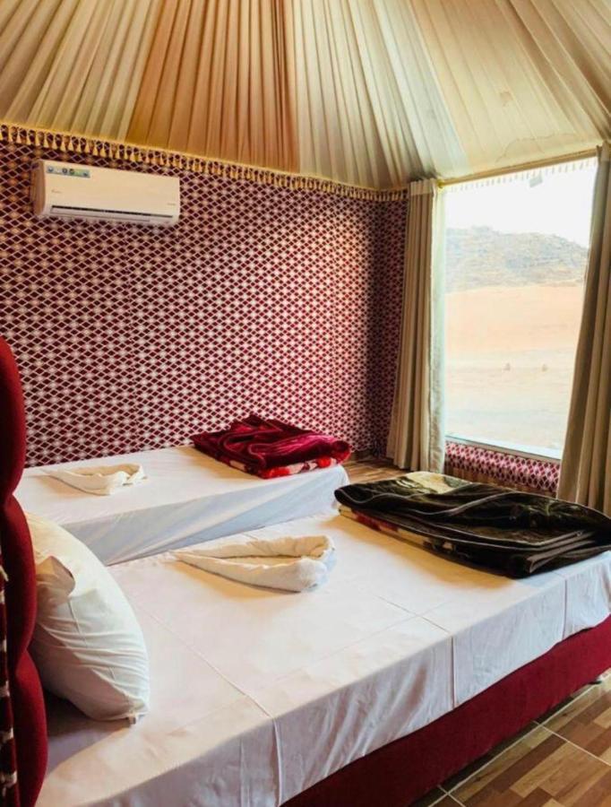 Wadi Rum Quiet Camp ภายนอก รูปภาพ