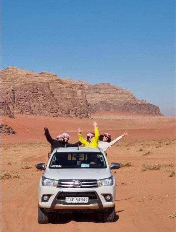 Wadi Rum Quiet Camp ภายนอก รูปภาพ