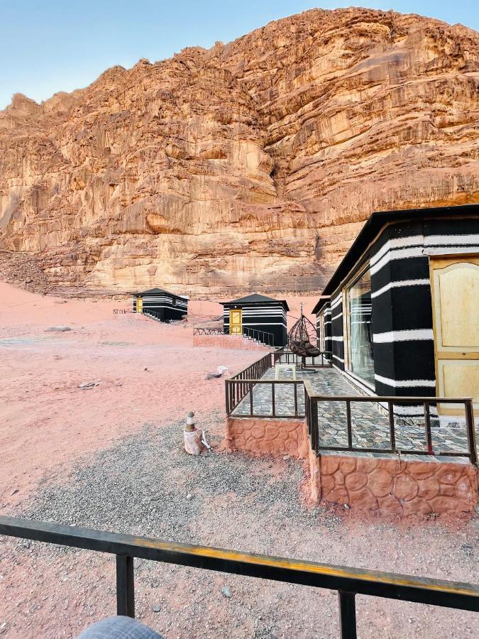 Wadi Rum Quiet Camp ภายนอก รูปภาพ